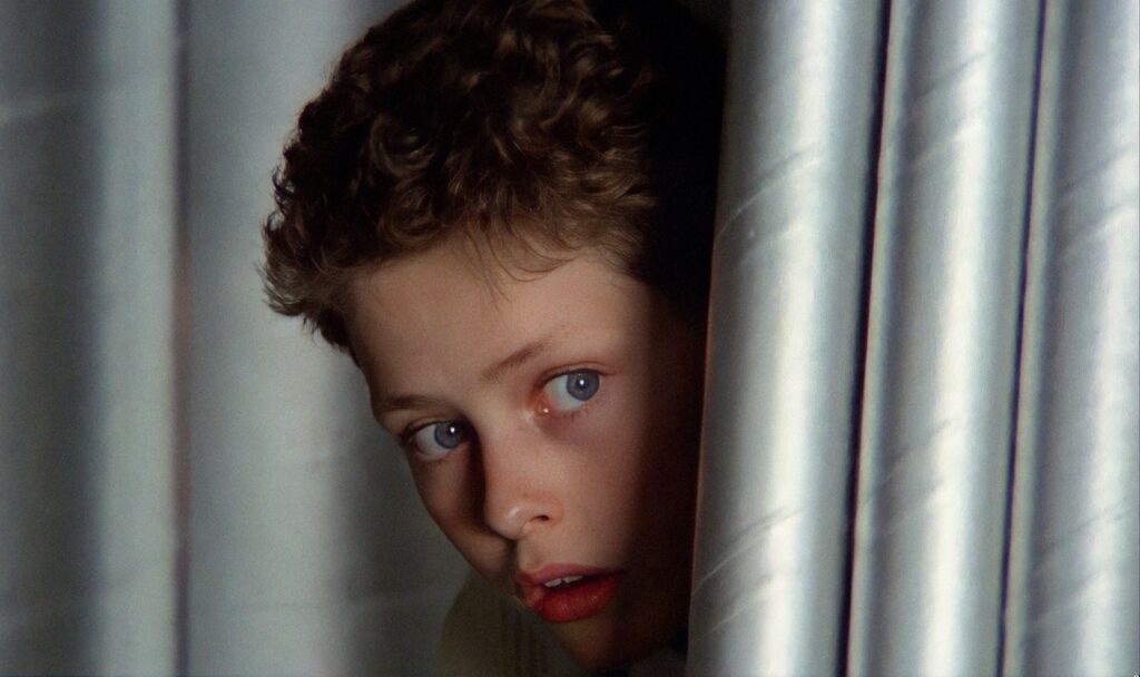 Moon child Enrique Saldaña